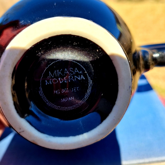 Vintage Mikasa Moderna cream sugar and mugs - Picture 6 of 6